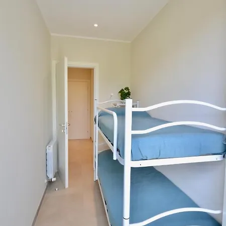Casa Riva - Giardino E Posto Auto Privato A Pochi Minuti Dalle Spiagge - 4 Posti Letto アパート